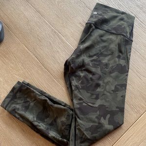 Lululemon high waisted Wunder under